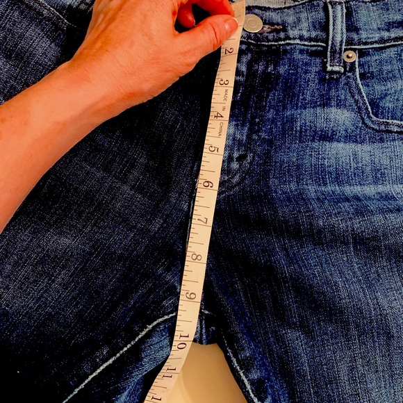 Women’s LEVI’S 515 Bootcut Mid to Dark Wash Jeans - Picture 9 of 10